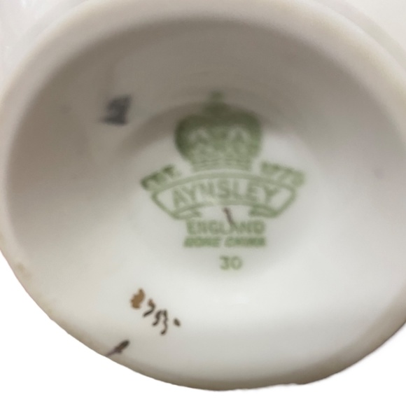 Vintage Aynsley porcelain cup & saucer, pink & yellow flowers - Picture 13 of 16